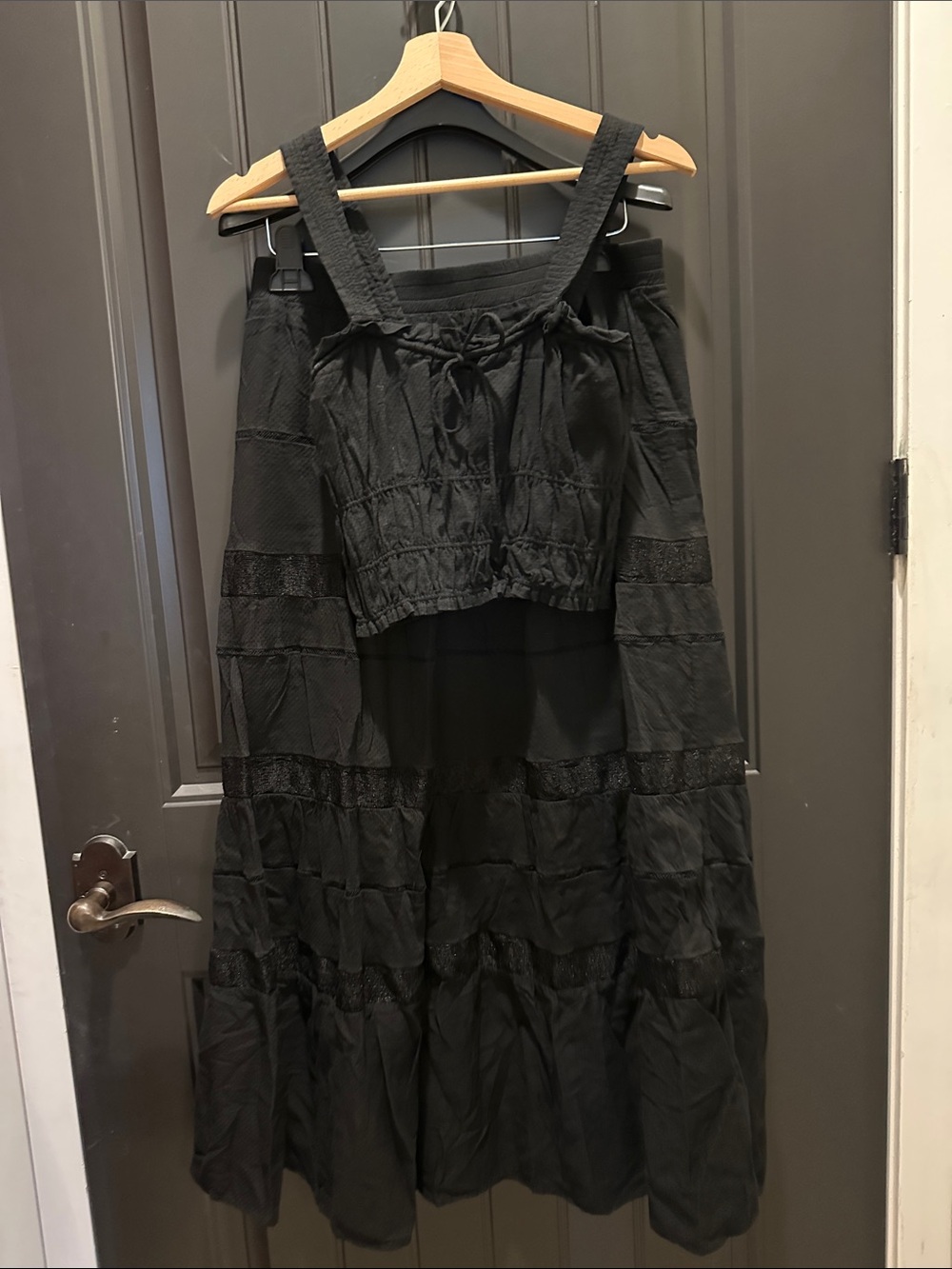 Heartloom Black Tiered Maxi Skirt with marching Top L